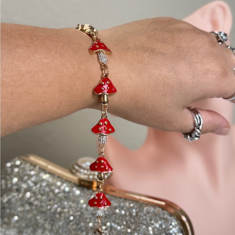 ⚜️🍄 Red Mushrooms Charm Bracelet With Zirconia ❤️🔥💎 - Picture 3 of 6